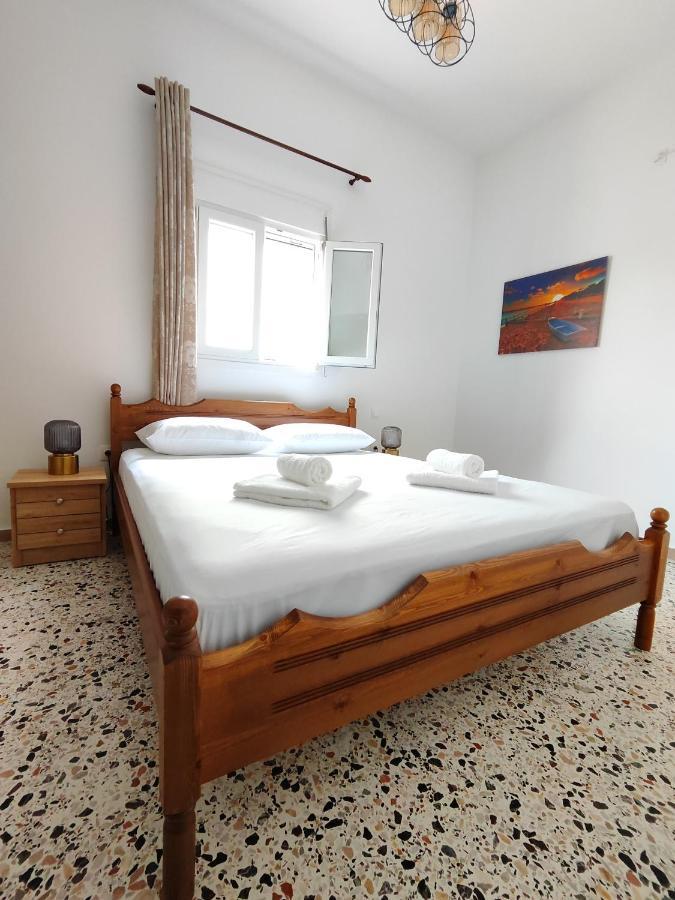 Oasis Apartments Períssa Extérieur photo