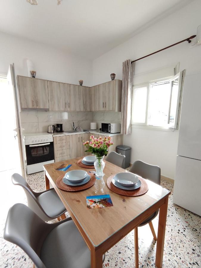 Oasis Apartments Períssa Extérieur photo