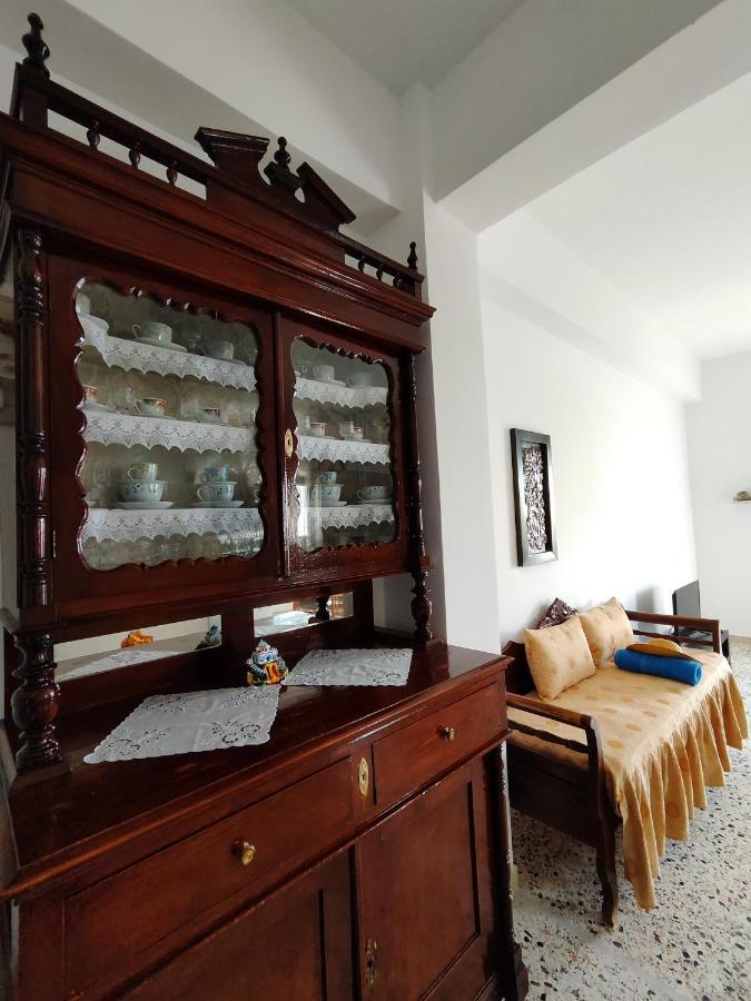 Oasis Apartments Períssa Extérieur photo