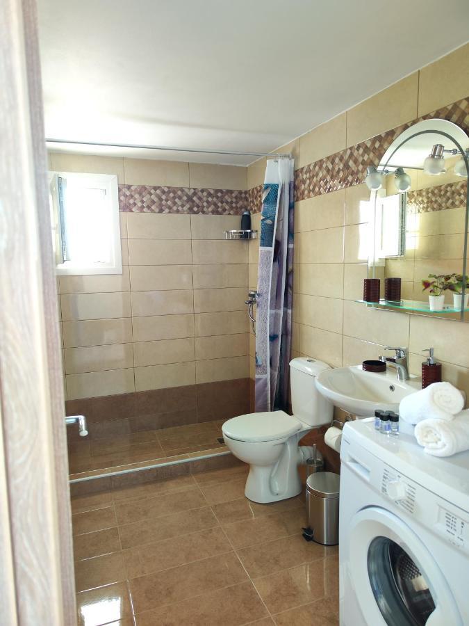 Oasis Apartments Períssa Extérieur photo