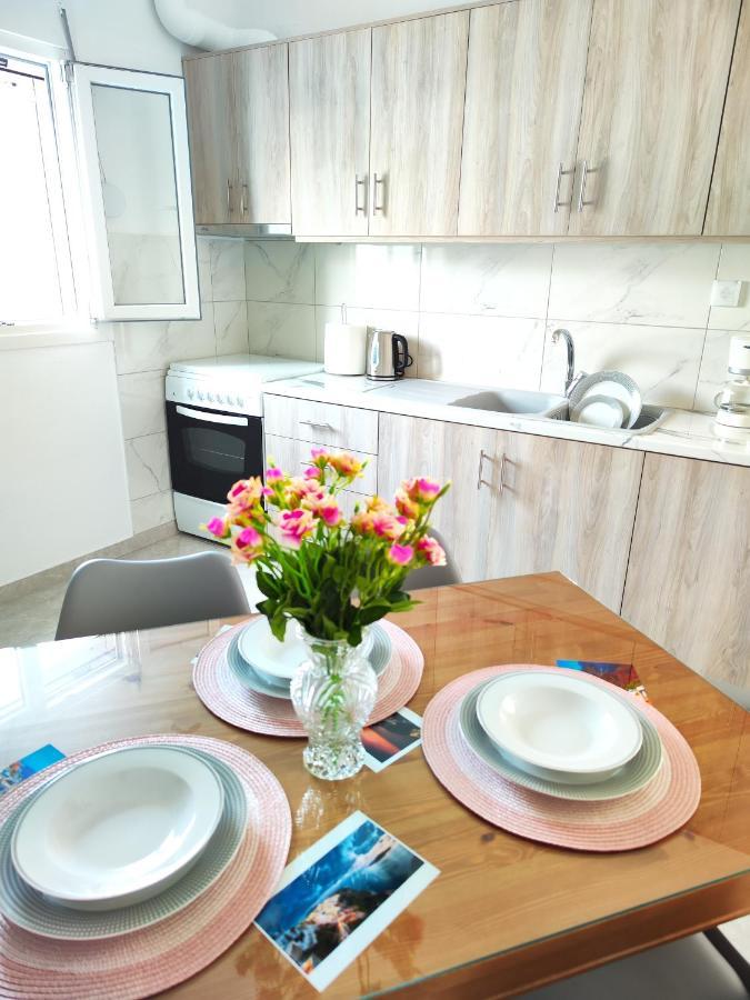 Oasis Apartments Períssa Extérieur photo
