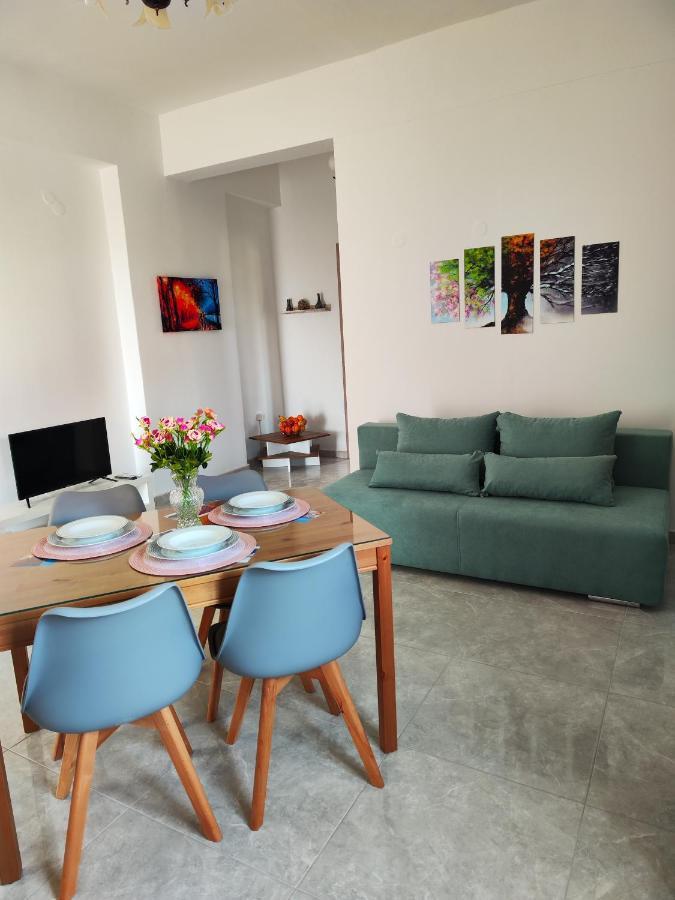Oasis Apartments Períssa Extérieur photo
