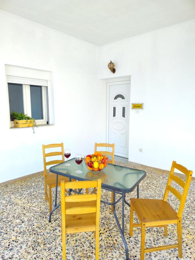Oasis Apartments Períssa Extérieur photo